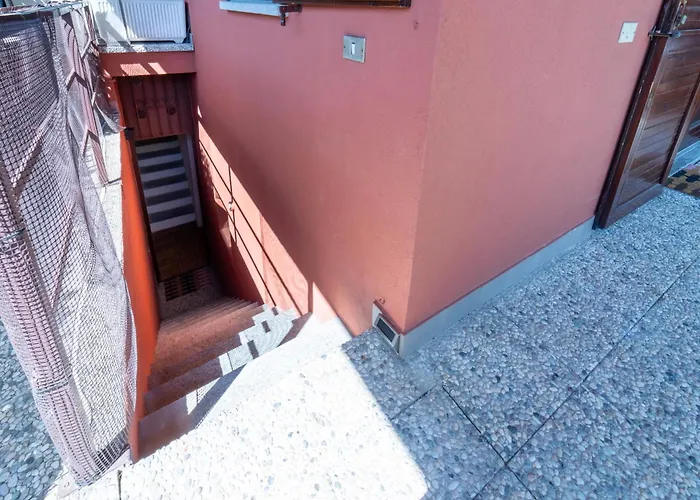 Panorama And Garden By Wonderful Italy