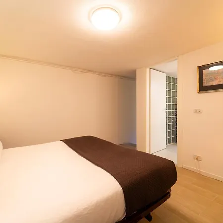 Lägenhet Panorama And Garden By Wonderful Italy