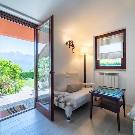 Panorama And Garden By Wonderful Italy * Bellagio